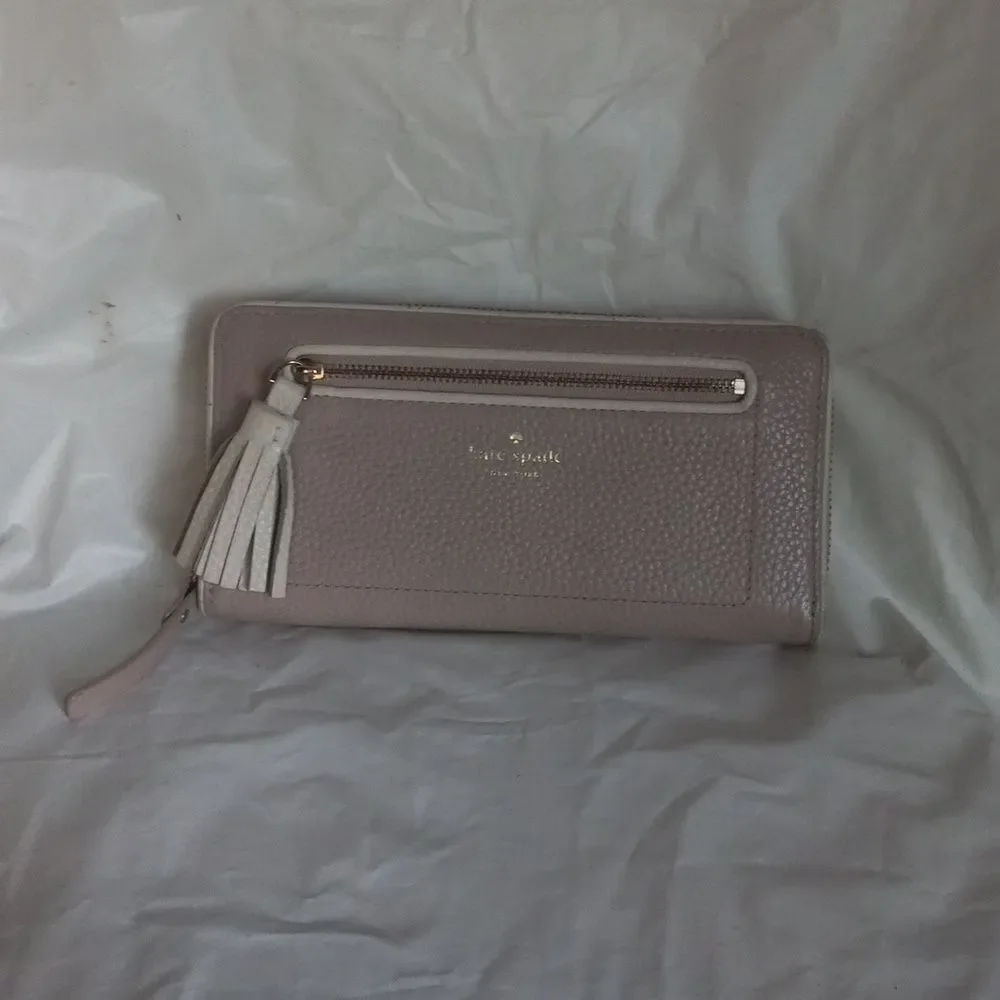 Kate Spade Pebble Leather Zippy Wallet